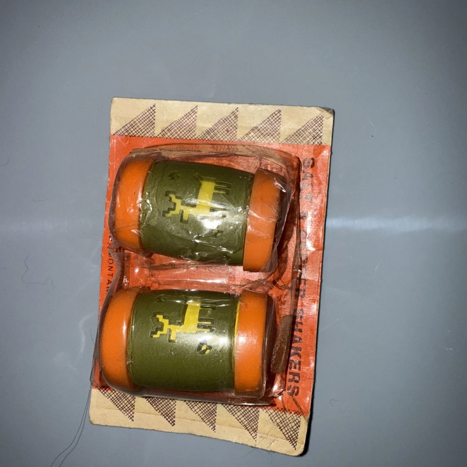 AGITADORES DE SAL Y PIMIENTA DE COLECCIÓN ESCUELA INDIA ST. LABRE Paquete Original Foto 2 de 4