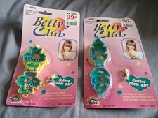 RARE VINTAGE 90's Betty's Club Leaf Shape Secret Locket NEW SEALED, Pair Of 2
