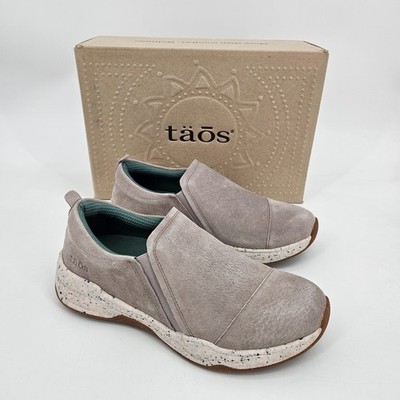 Taos Footwear Women's Super Step In Shoes Women's Size 8.5 Cement Nubuck NEW NIB