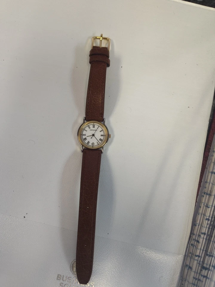 Relógio de quartzo feminino Hamilton 8980 em estado quase perfeito bateria nova em folha. - Imagem 2 de 4