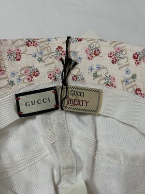 New Gucci Liberty Pink Floral Print Bucket Hat Size M Gucci Liberty Pink Floral Print Bucket Hat Size M | eBay main image 2