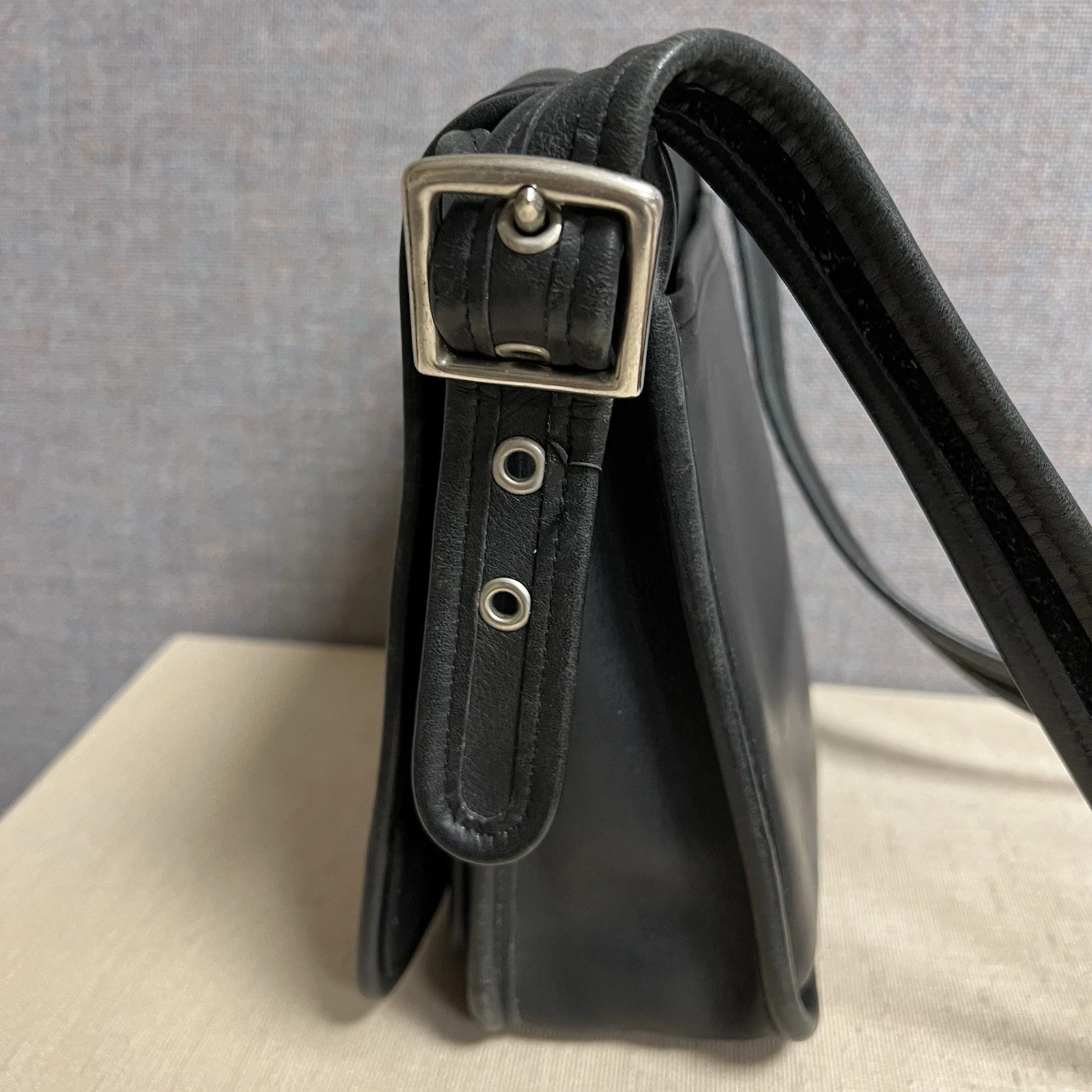 Borsa a tracolla Coach Legacy vintage in pelle nera 9145