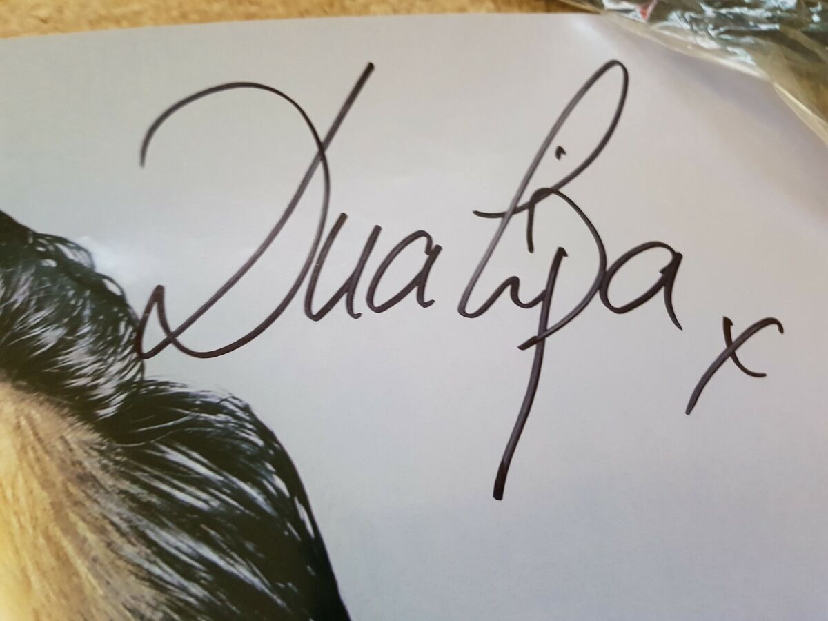 DUA LIPA SIGNED AUTOGRAPH 24x18 poster | eBay DUA LIPA SIGNED AUTOGRAPH 24x18 poster | eBay