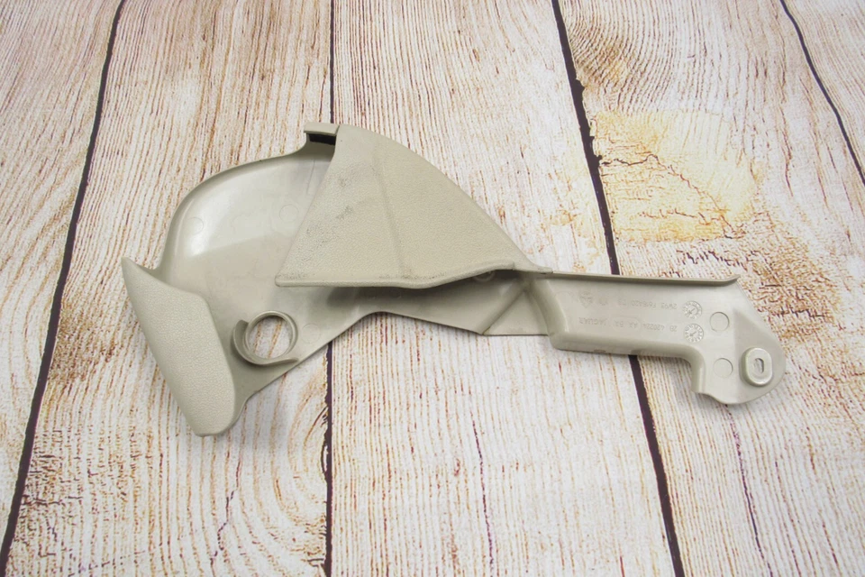 03-08 Jaguar Tipo S Delantero DERECHO PASAJERO PISTA CUBIERTA CINTURÓN MOLDURA ADX Foto 3 de 4