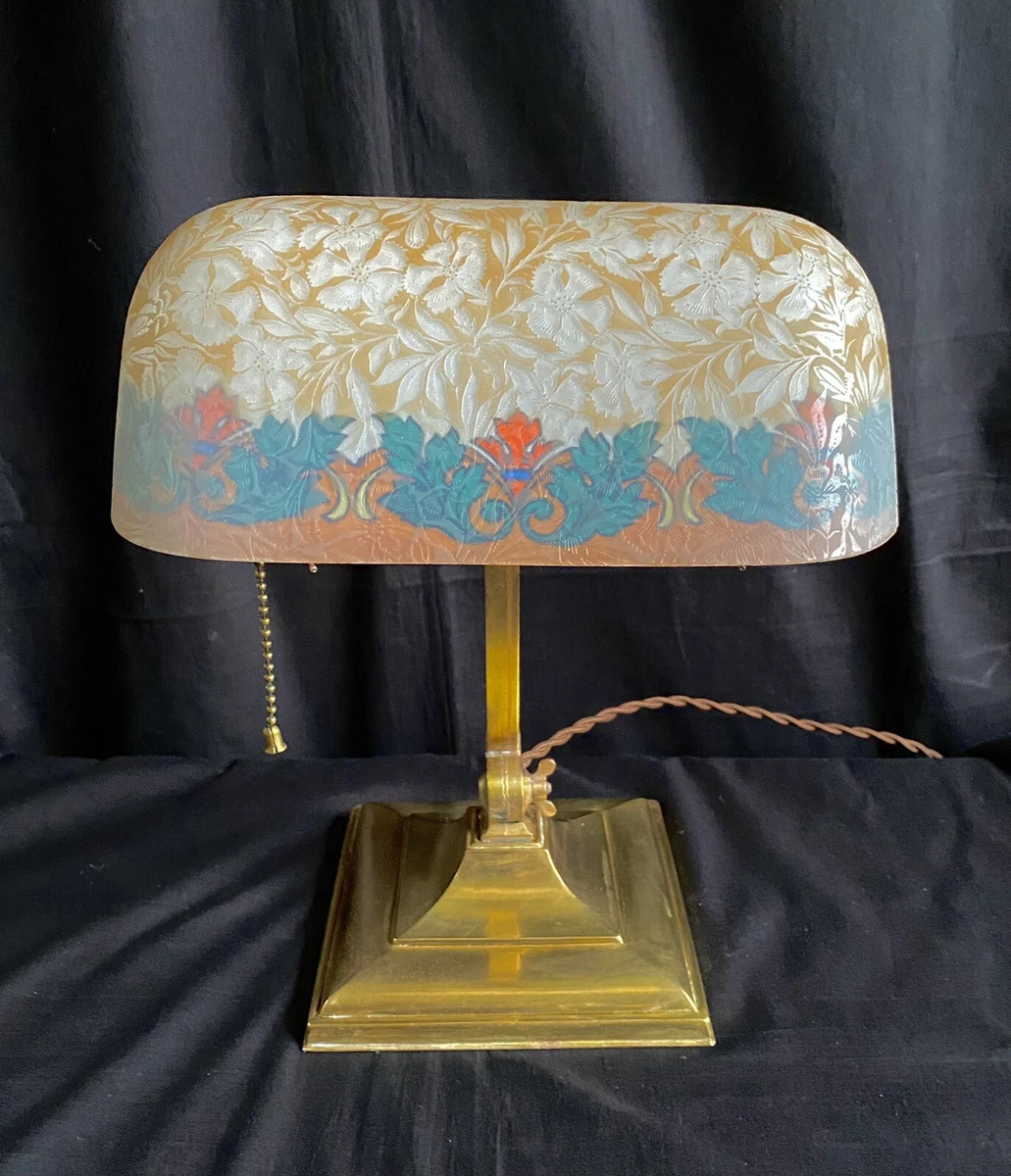 Rare Emeralite Reverse Painted Acid Etched Shade 8734 Desk Lamp