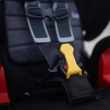 Kid-Safe Lightweight Ergonomic Comfort-Grip 2-in-1 Car Seat Buckle Tool for Kids