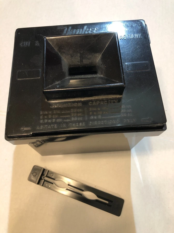 Tanque de procesamiento de película ajustable Yankee Cut & Pack Agitank 4x5 Foto 2 de 4