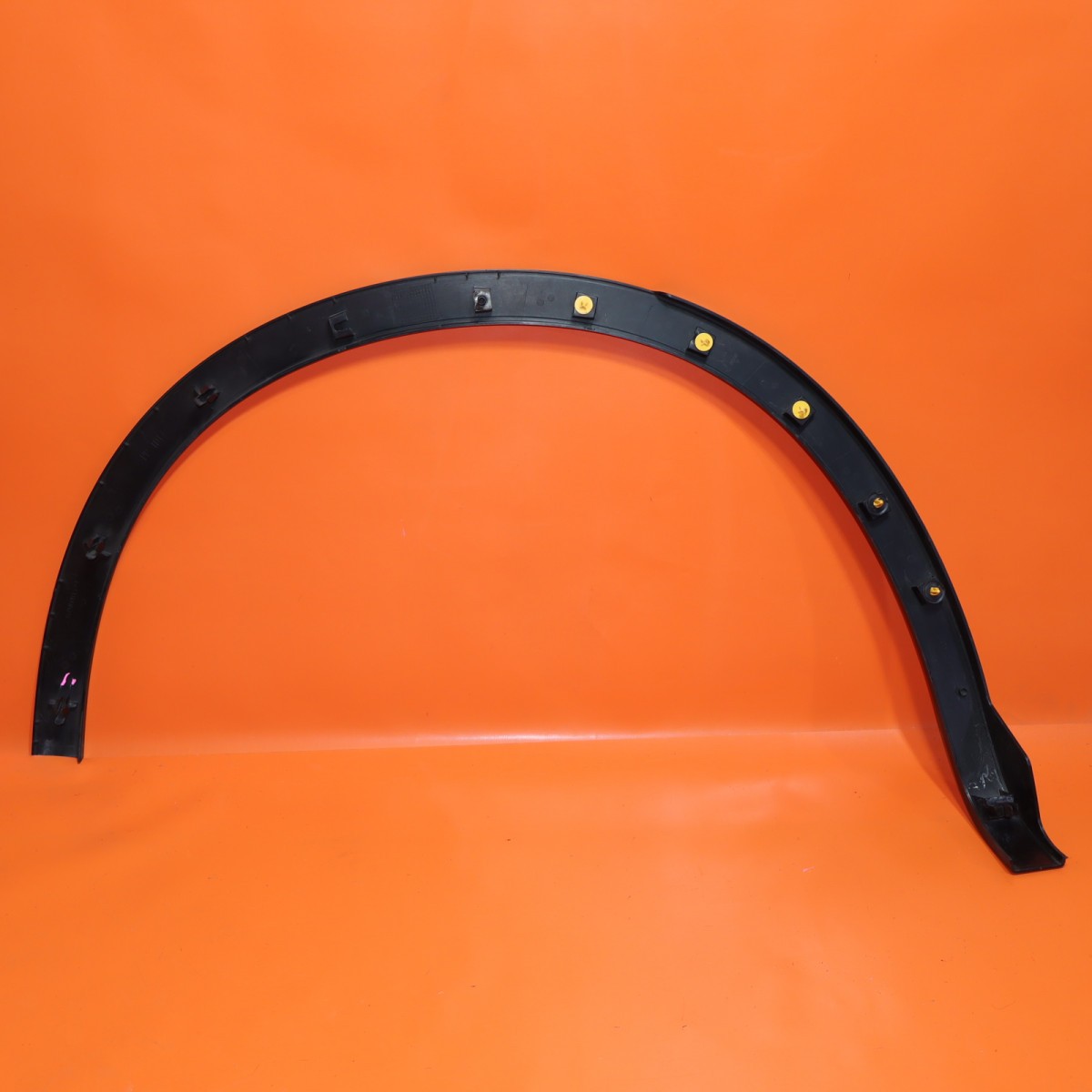 MASERATI LEVANTE WHEEL ARCH FLARE MOLDING LEFT REAR 2017-2020 670040324 TEXTURE