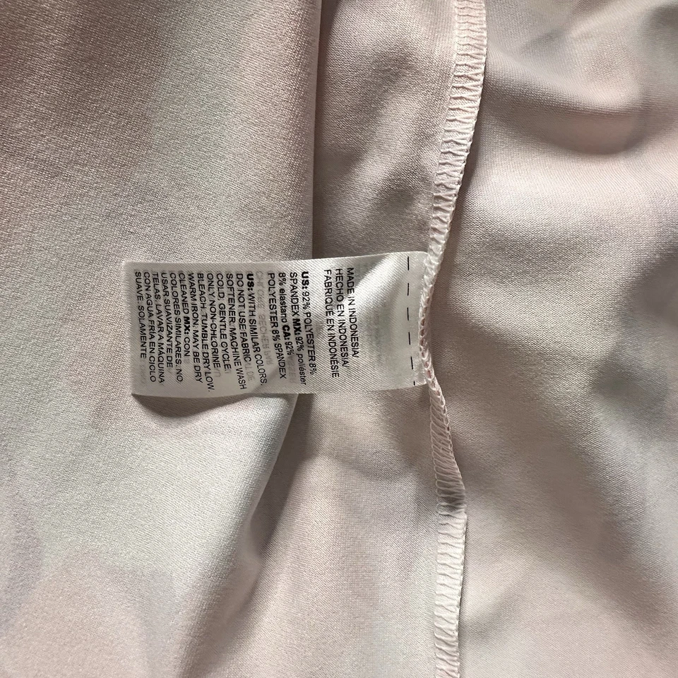 Nuevo con etiquetas Top Chico’s Zenergy para mujer tejido UPF lirio floral cuello en V talla grande 4 (XXL) Foto 4 de 4