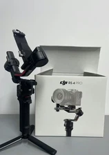 DJI RS 4 Pro Combo Gimbal Stabilizer Combo