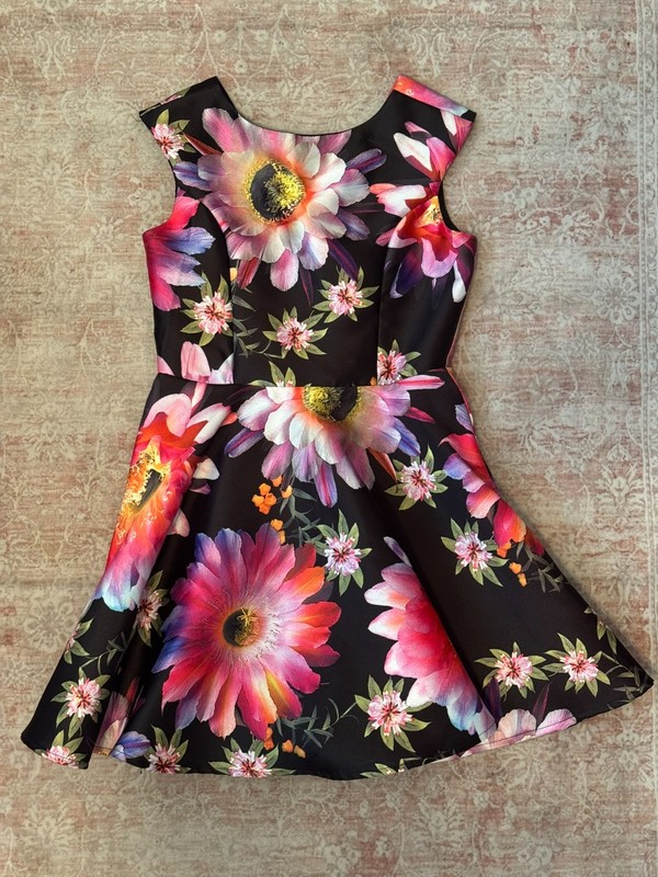 Un Deux Trois Girl's Floral Dress Size 14