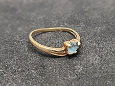Women's 10k Yellow Gold Ring w/ Heart Shaped Light Blue Stone Size 4
