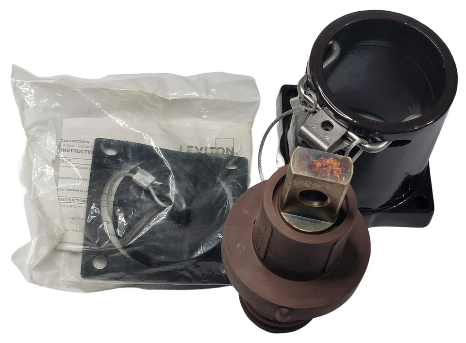 Electrical Receptacle Leviton 49MR1-XH Single Pole Bus Bar 1000V Male 45 Degree - Image 3 of 4