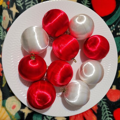 SPUN SATIN Christmas Tree Balls Red White Medium UNBREAKABLE Vintage 