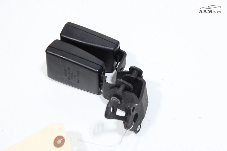 AUDI A3 QUATTRO 2017-2020 segunda fila trasero lado izquierdo cinturón de seguridad hebilla OEM Foto 3 de 4