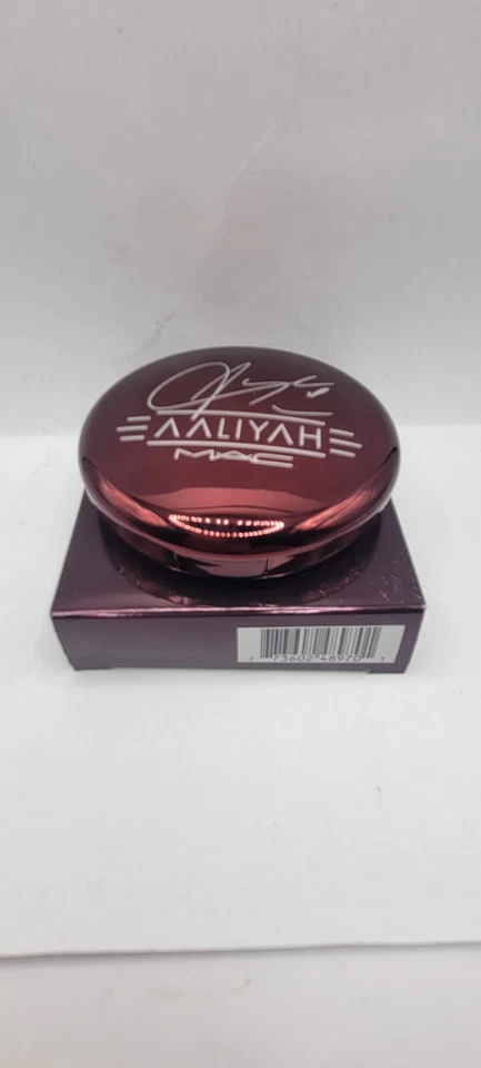 MAC Aaliyah Collection BABY GIRL Bronzing Powder  - Image 3 of 4