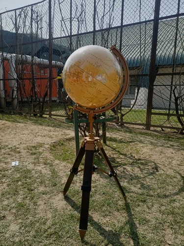 Educational Rotating World Globe With Metal ARC And Tripod Stand For Home Decor - 第 2/4 張圖片