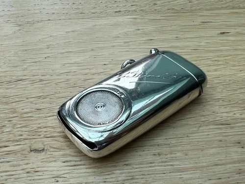 Rare Sterling Silver Combination Vesta & Sovereign Case Birmingham 1905.