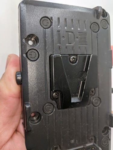 Placa de montaje IDX P-V2 V con enchufe hembra XLR 4 pines - Imagen 9 de 9