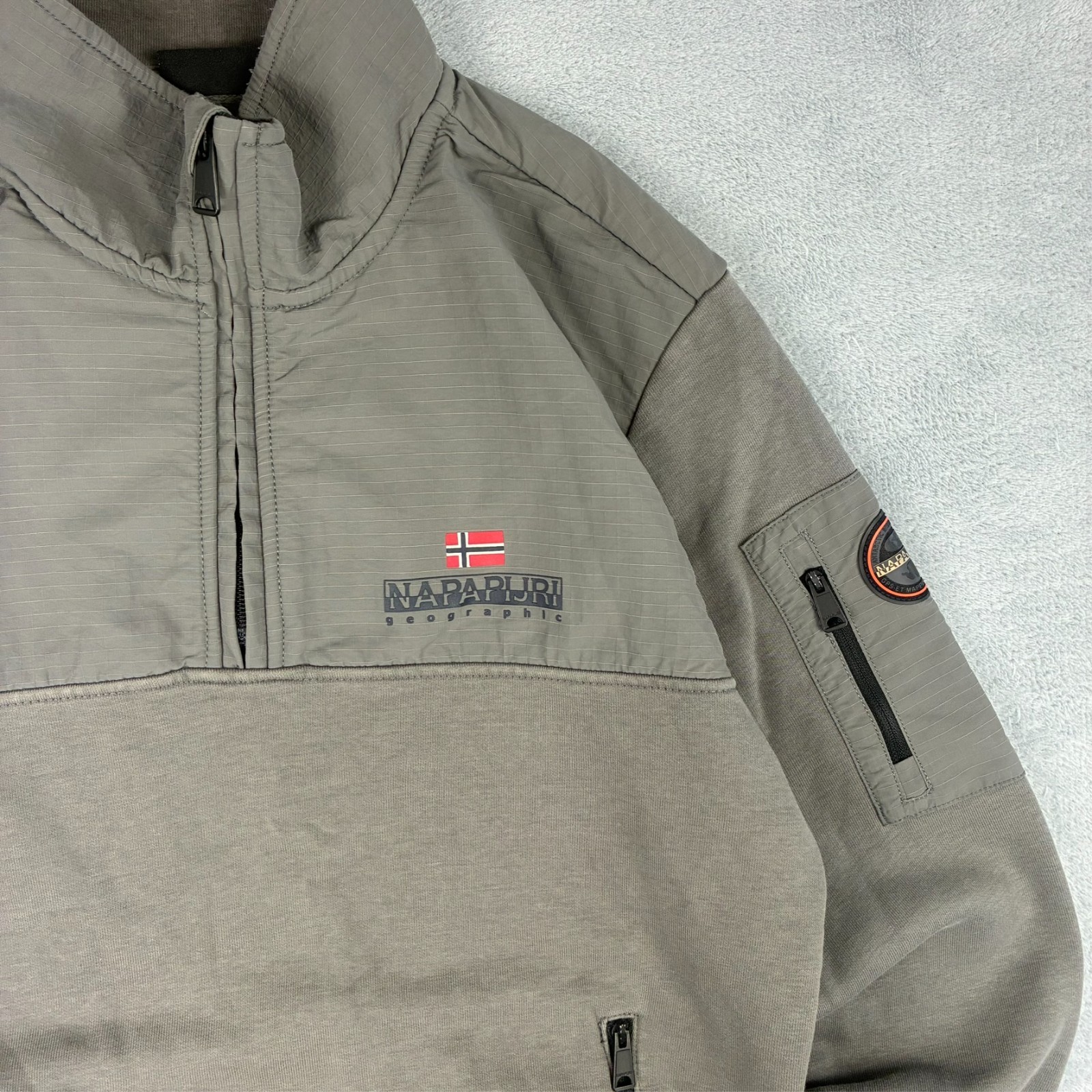 Vintage Napapijri Geographic 2000's Grey Size Small 1/4 Quarter Zip Jumper image 4