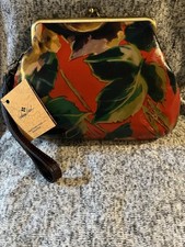 Patricia Nash Savena Winter Bloom Floral Kiss Lock Clutch Wristlet Bag NWT