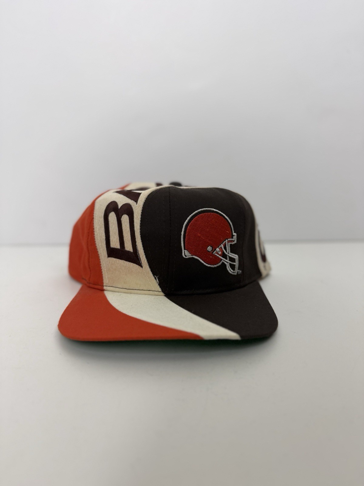 Vintage Cleveland Browns Hat Cap Snap Back Orange NFL Football Swirl Logo Mens