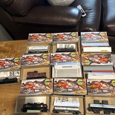 Group Lot Of 10 Vintage Athearn Ho Train Cars Reefer Box Car Train Car Etc