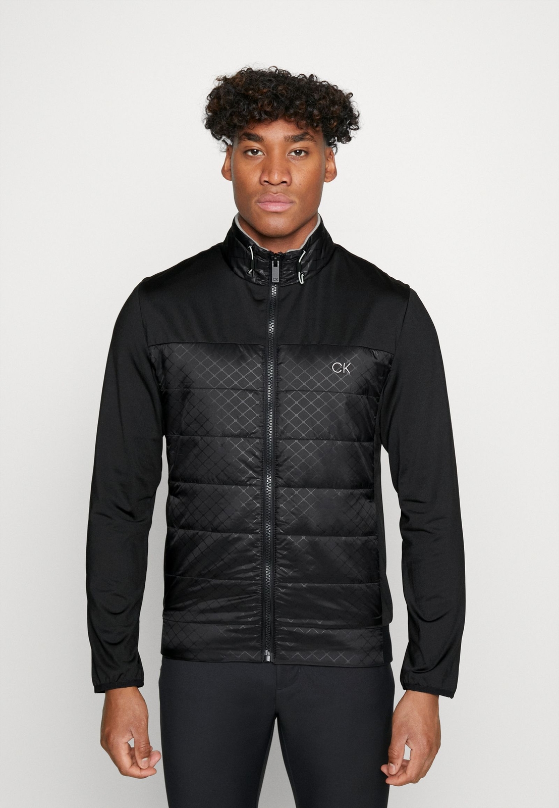 Гибрид Calvin Klein Malden Jacke 34890₽