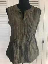 hearts of palm Petite Sleevless Top Or Vest To Go Over Shirt Cinch Waist Size 4
