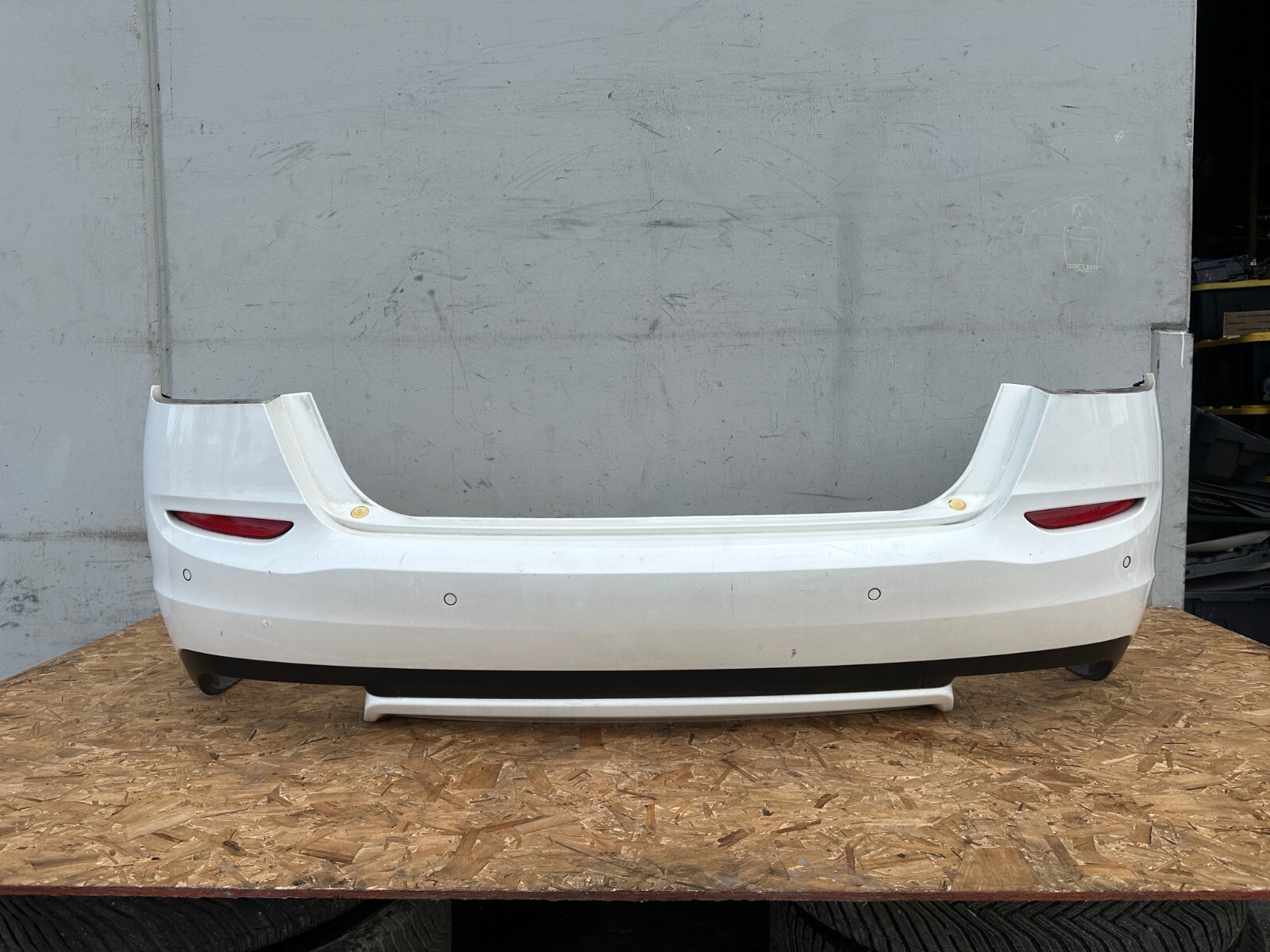 REAR BUMPER COVER ASSEMBLY W/PARK ASSIST 67K 13-16 MASERATI QUATTROPORTE GTS
