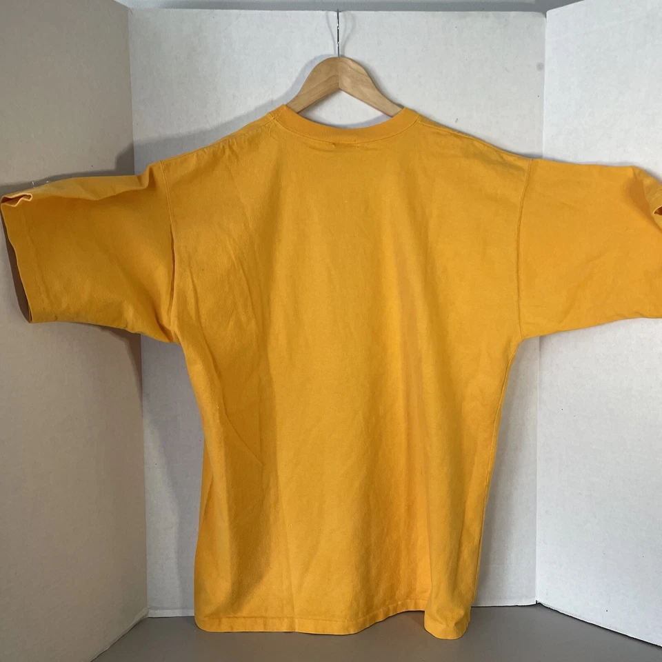 Camiseta Vintage Años 90 Neil Martin Bolsillo Amarillo Blanco Talla XL Hecha en EE. UU. Foto 4 de 4
