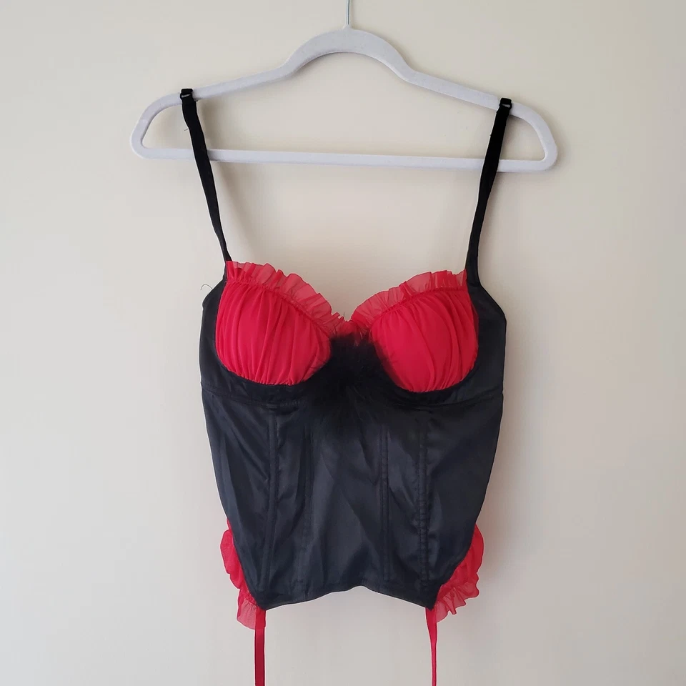 Corsé Coqueta Delicates Whimsygoth Rojo y Negro Talla Mediana Foto 3 de 4