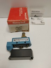 NEW OLD STOCK HONEYWELL MICRO-SWITCH 15A 480V TOP ROLLER LIMIT SWITCH BZE6-7RQ8