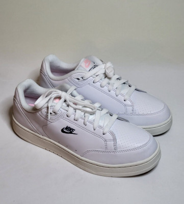 Nike,Grandstand 2,Damenschuhe, Größe 40,5