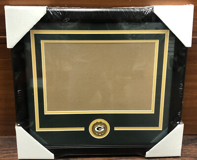 Green Bay Packers New 12x8 STOCK CERTIFICATE Team Medallion Frame Kit