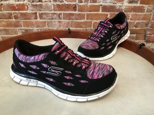 skechers mesh bungee slip on