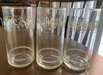 Set of 3- Corelle Coordinates First of Spring Tumblers/ Glasses 12 oz  Excellent