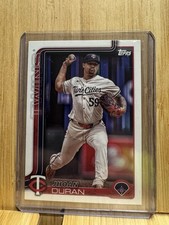 Topps 2025 Series 2 Jhoan Duran #687 Minnesota Twins Team Set Baseball