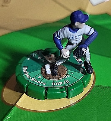2004 Topps MLB Sports Clix Collectable Miniatures Game Mariano Rivera RHP/R