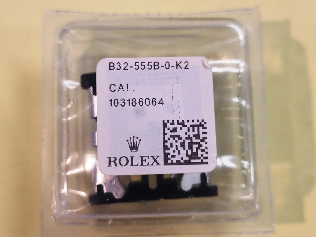 NOS Original ROLEX Pair of 555b ENDLINKS for 62510H Jubilee
