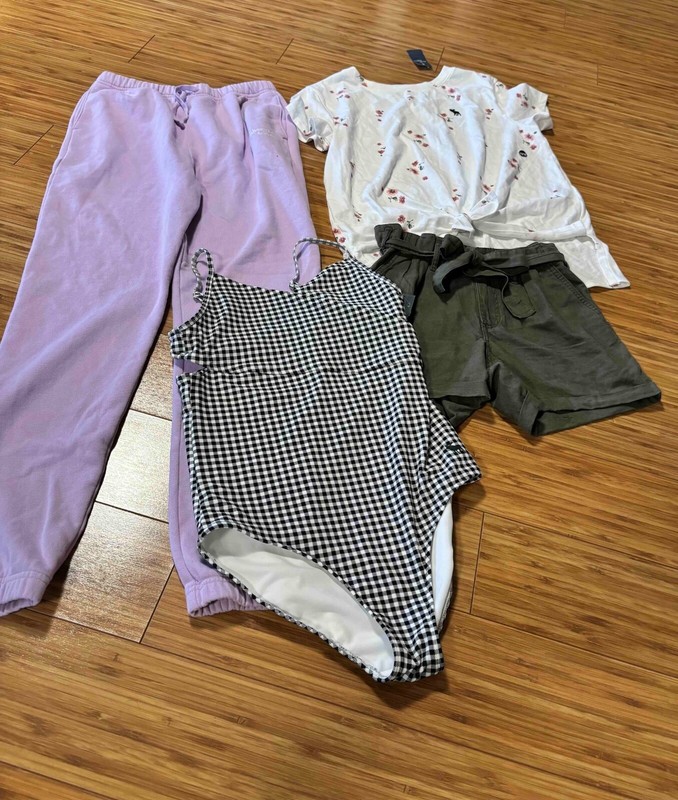 Girls Abercrombie & Fitch Kids outfit- Set of 4- size 15-16