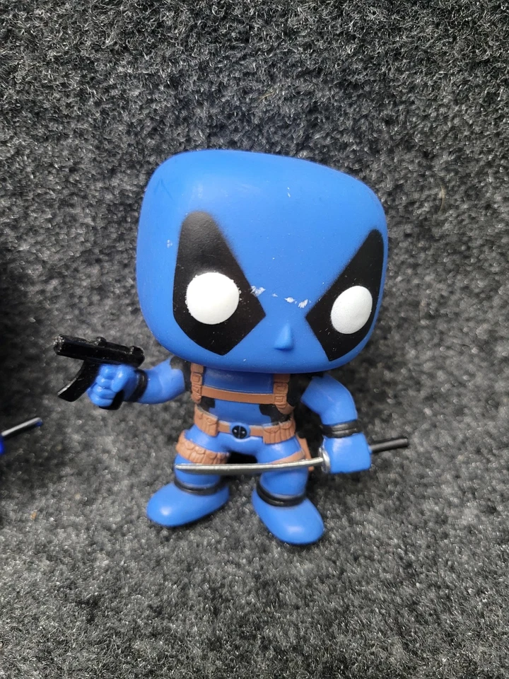 Funko Pop Marvel Deadpool Variante Azul Figura Lote Personalizado X-Force X-Men Cómic Juguete Foto 4 de 4
