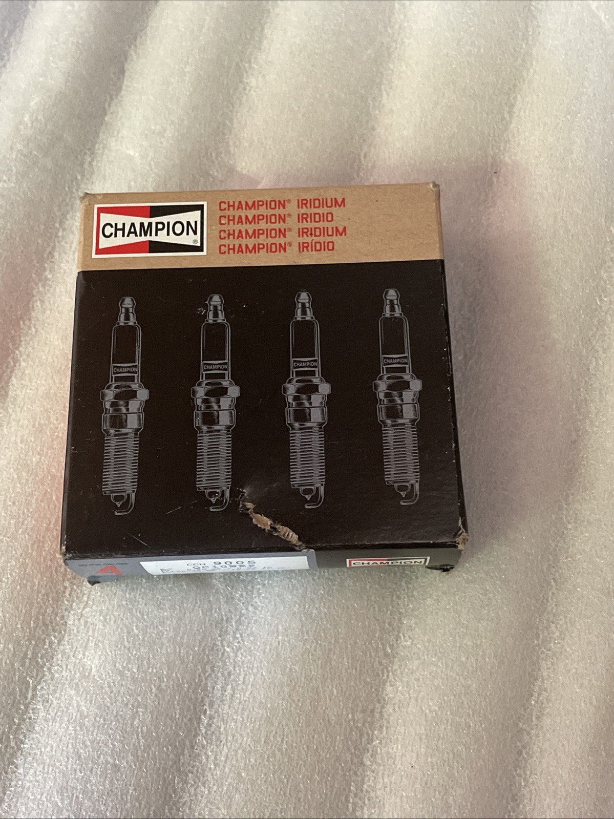 4 Pack Champion 9005 Iridium Spark Plugs QC10WEP for Marine Engines