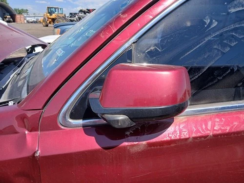 Used Left Door Mirror fits: 2017 Gmc Yukon Power w/turn signal opt DL3 w/o surro