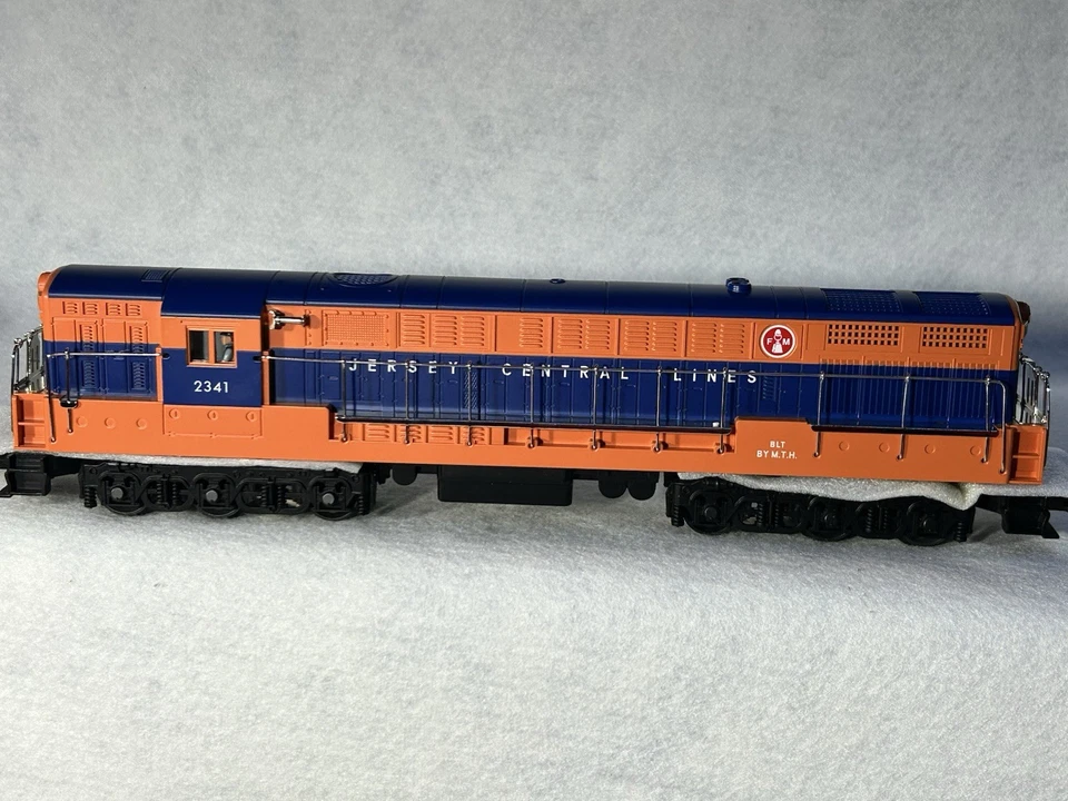Nice MTH Central Of New Jersey RR FM Trainmaster O Gauge/Sound/Smoke/Rem. Unc. - Image 2 of 4