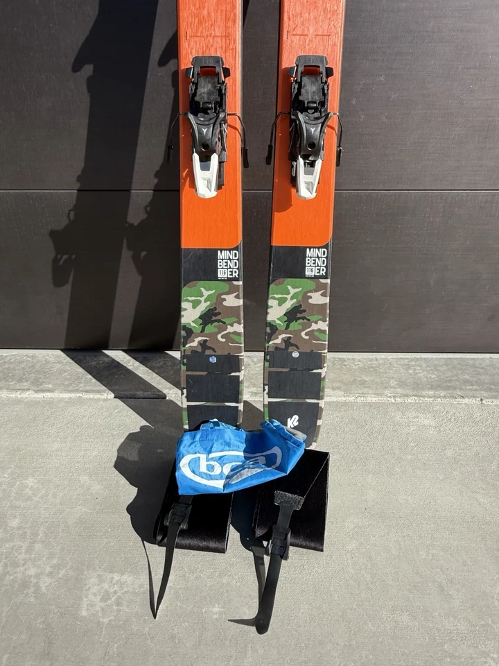 K2 Mindbender 116, fijaciones híbridas Atomic Shift y skins - completo AT & Alpine Foto 3 de 4