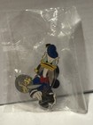 Walt Disney World 2002 Share The Magic Series Donald Duck w/ Camera Pin 4th — photo 1