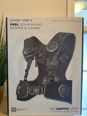 Woojer - HiFi Haptic Vest 4 - Compatible with PS (3,4,5) Xbox Meta Wellness NEW