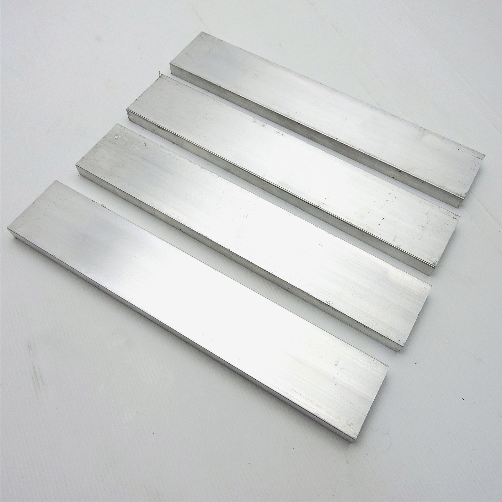 .625" x 2.5" Aluminum 6061 FLAT BAR 26.5" Long new mill stock QTY 4 sku