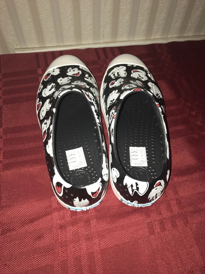 Zapatilla deportiva sin cordones nativa Mickey Mouse de los parques de Disney ELIGE 1 TALLA NUEVA 2021 Foto 4 de 4